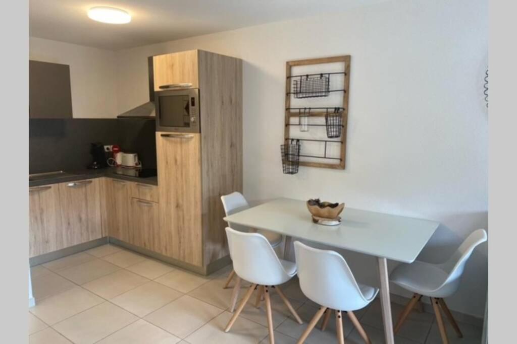 Appartement De Charme Dans Residence Avec Piscine La Joue Du Loup Saint-Étienne-en-Dévoluy Exteriör bild