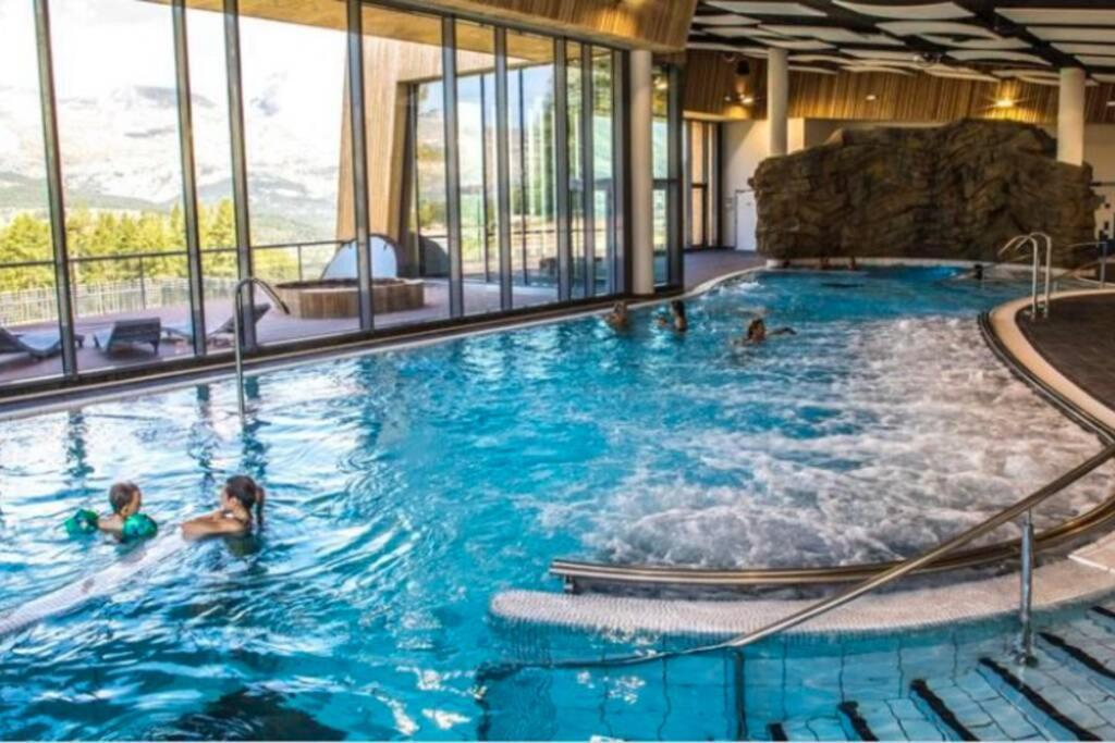 Appartement De Charme Dans Residence Avec Piscine La Joue Du Loup Saint-Étienne-en-Dévoluy Exteriör bild